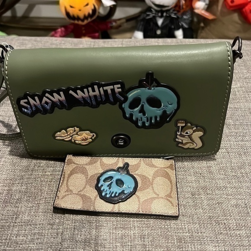 Coach Snow White Purse&Walket
